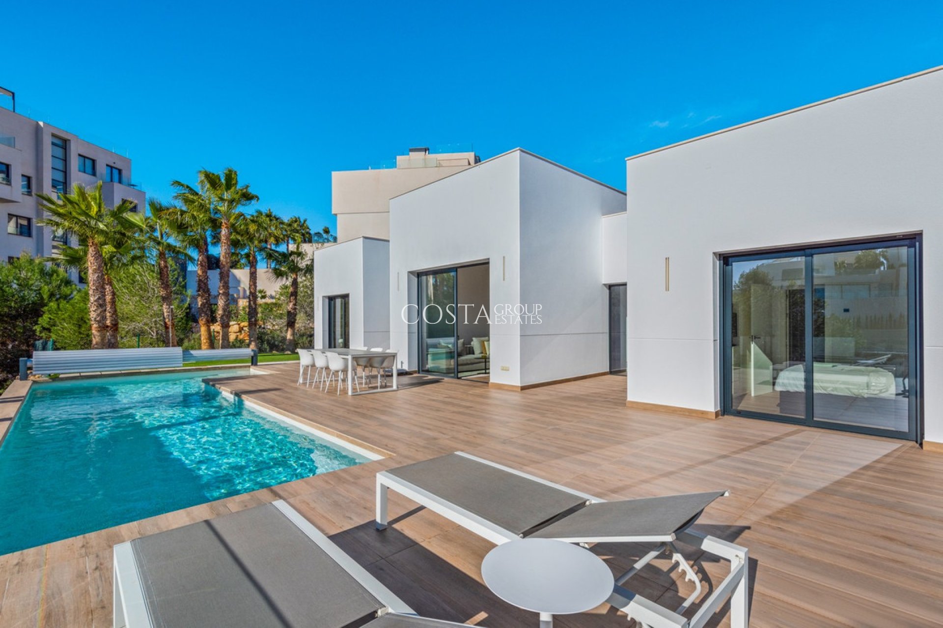 Resale - Villa -
Orihuela Costa - Las Colinas Golf