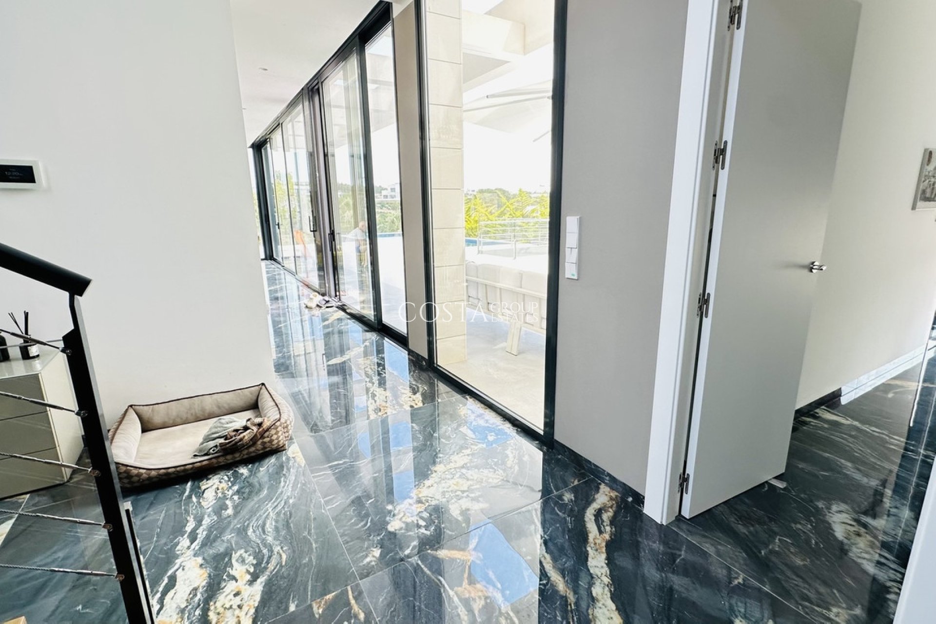 Resale - Villa -
Orihuela Costa - Las Colinas Golf