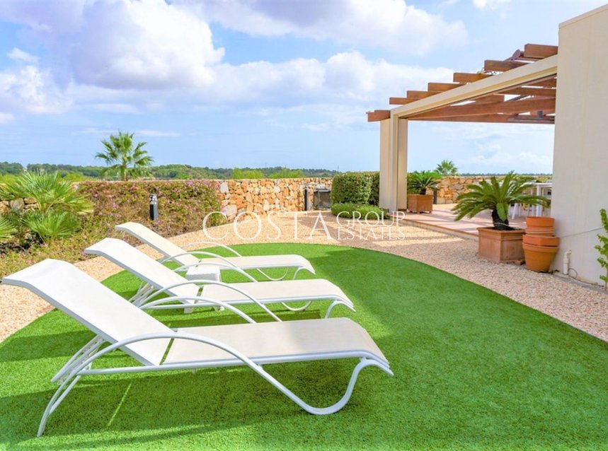 Resale - Villa -
Orihuela Costa - Las Colinas Golf