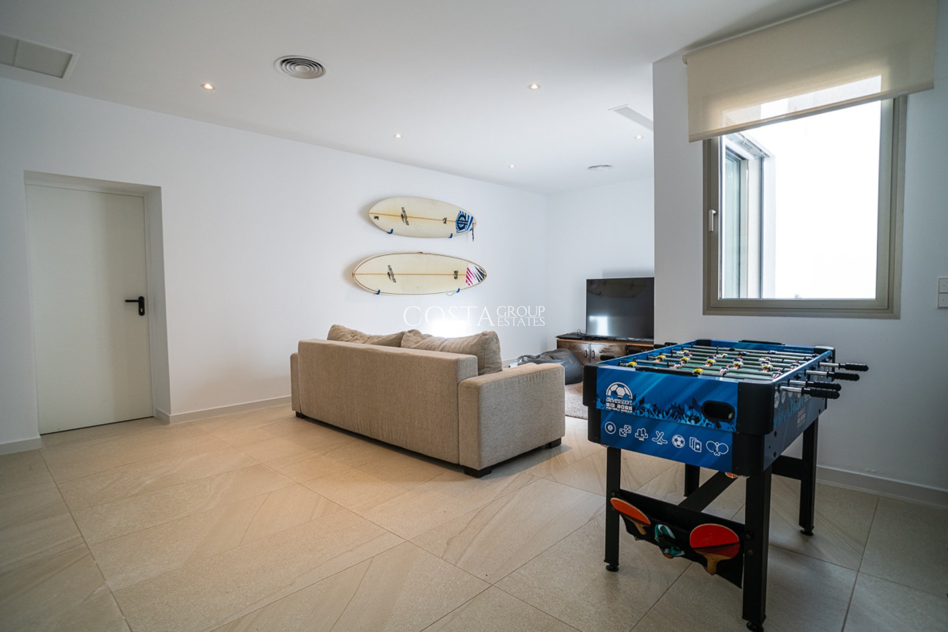 Resale - Villa -
Orihuela Costa - Las Colinas Golf