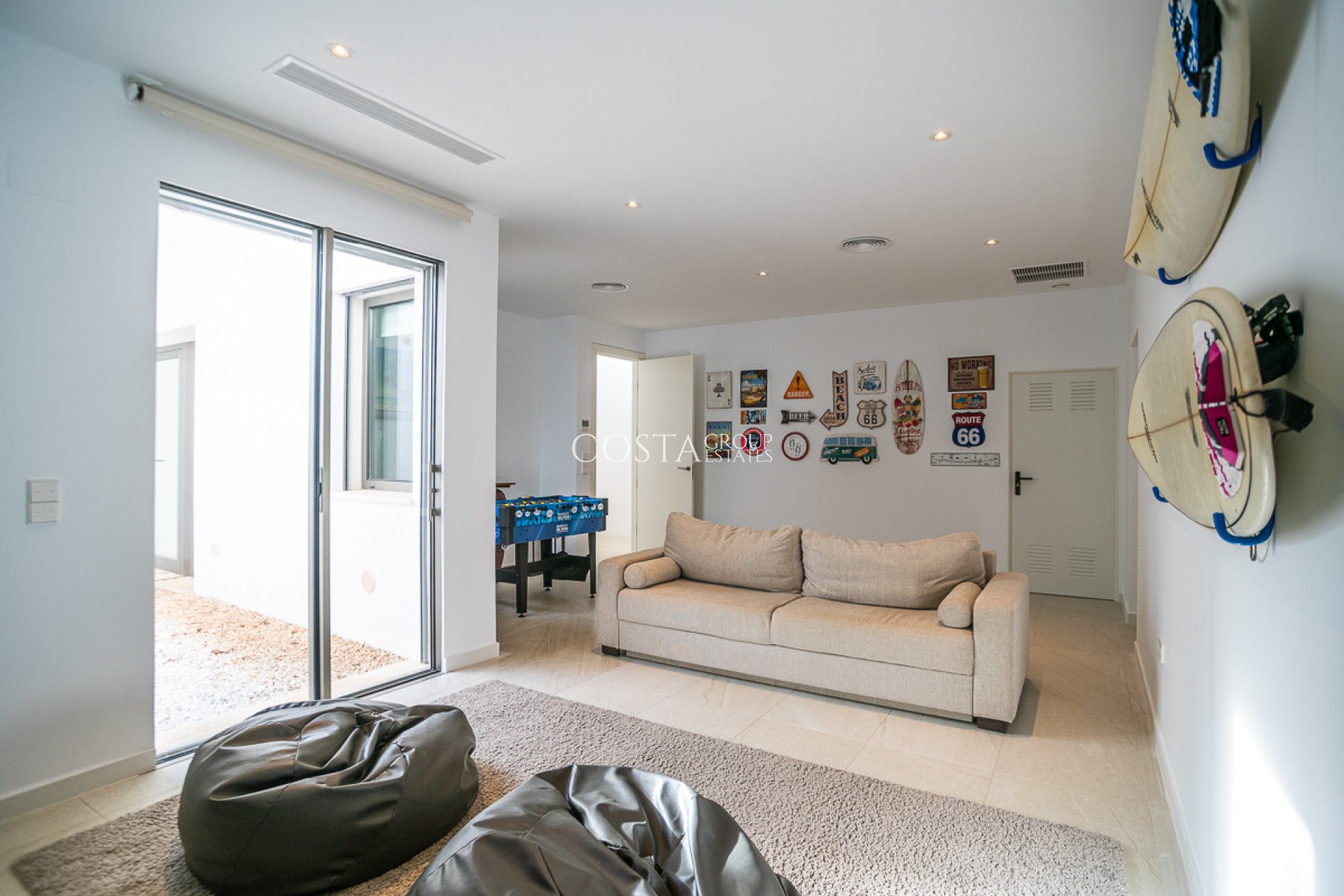 Resale - Villa -
Orihuela Costa - Las Colinas Golf