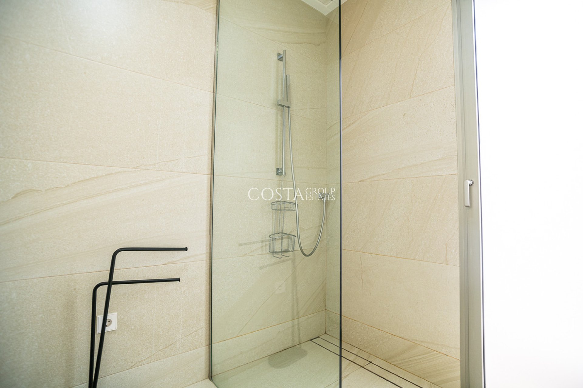 Resale - Villa -
Orihuela Costa - Las Colinas Golf