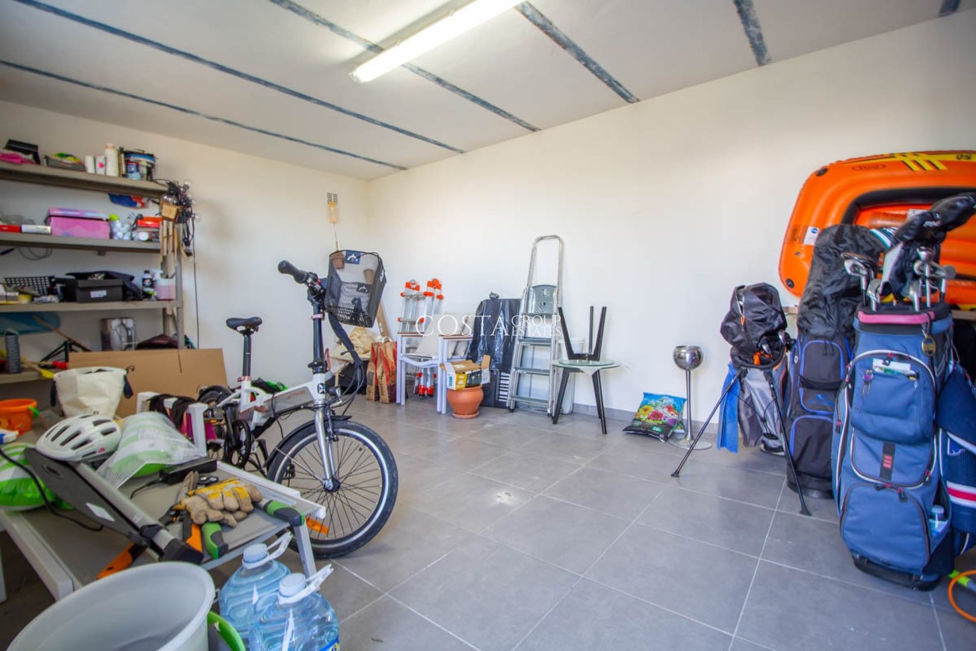 Resale - Villa -
Orihuela Costa - Las Colinas Golf