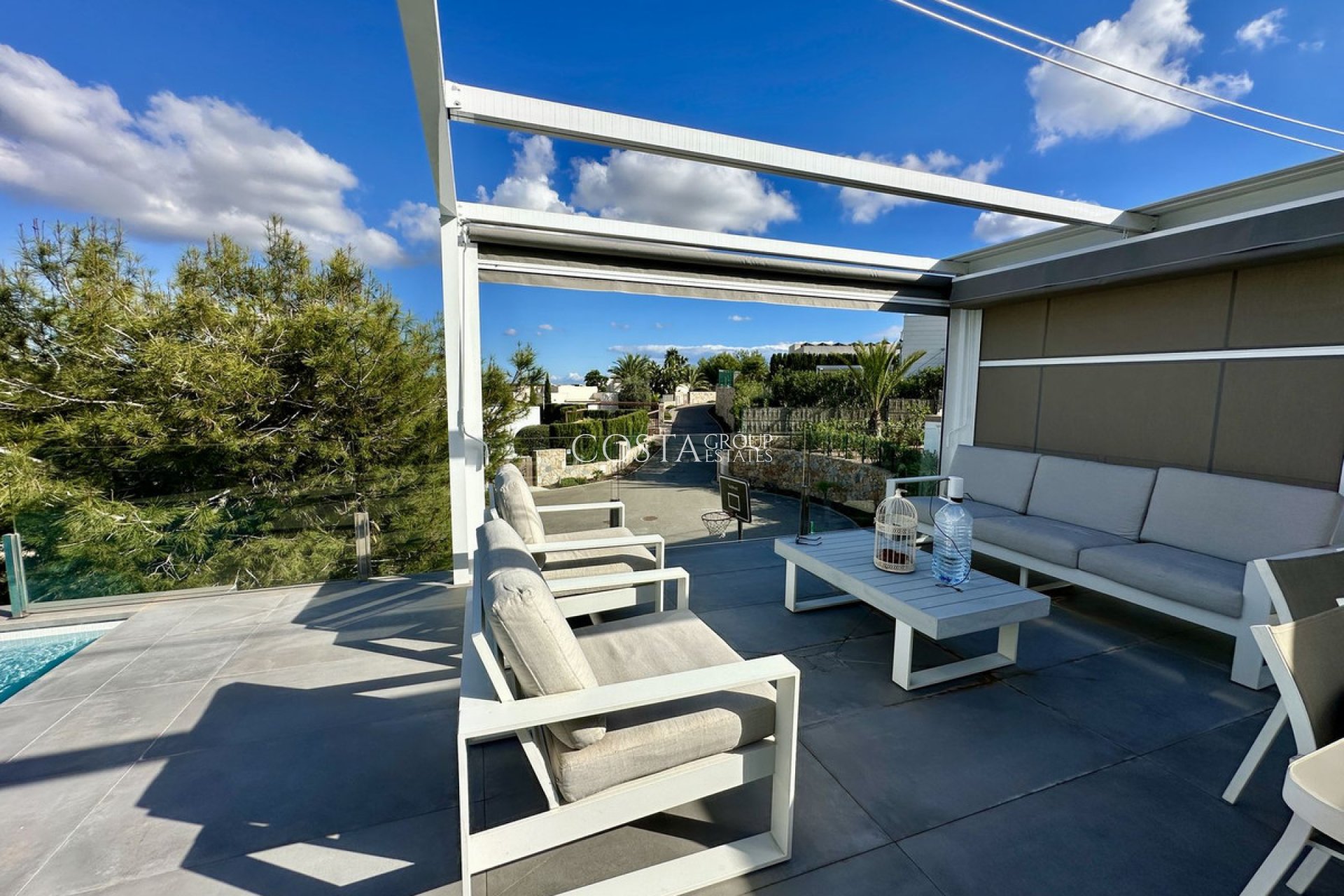 Resale - Villa -
Orihuela Costa - Las Colinas Golf