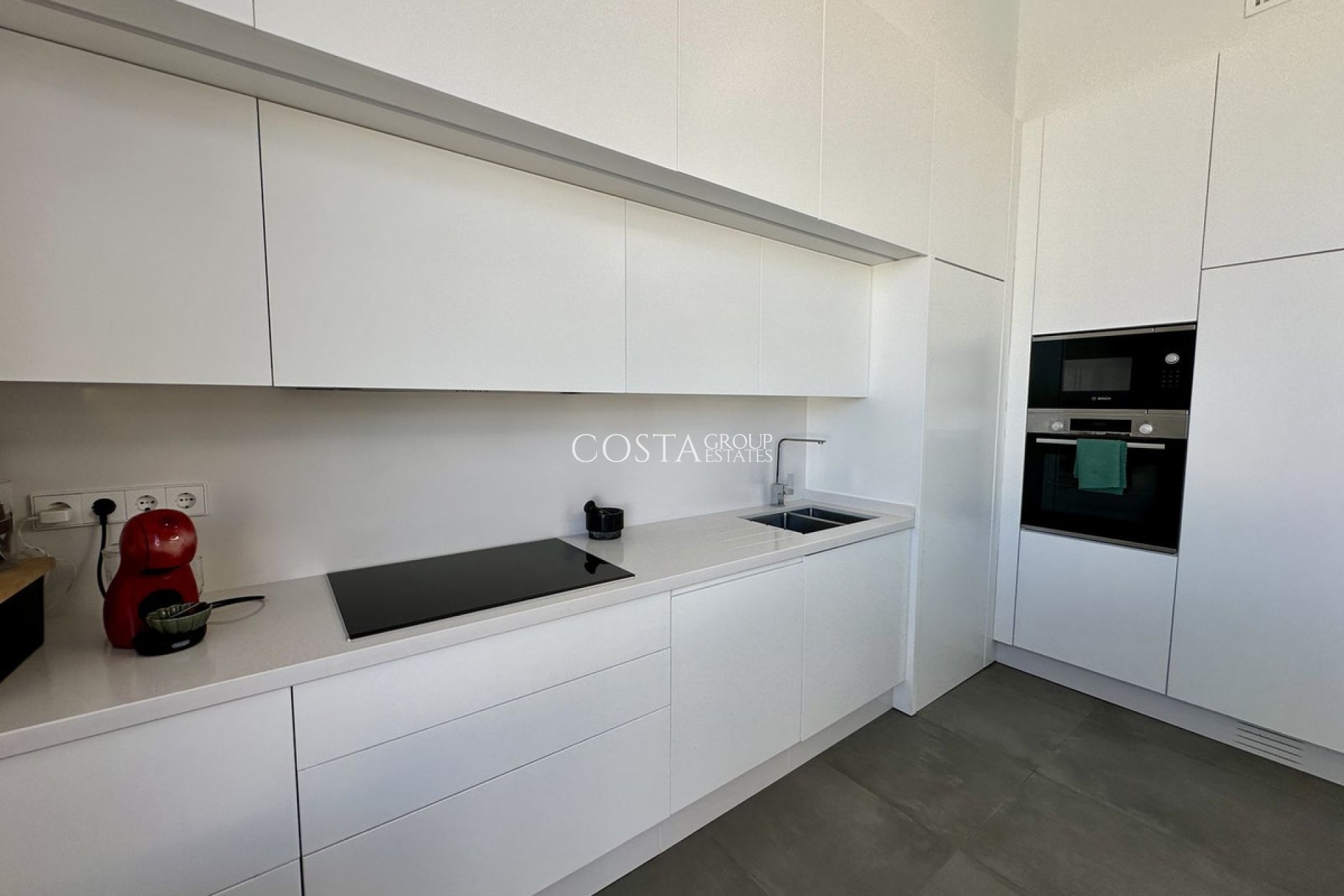 Resale - Villa -
Orihuela Costa - Las Colinas Golf