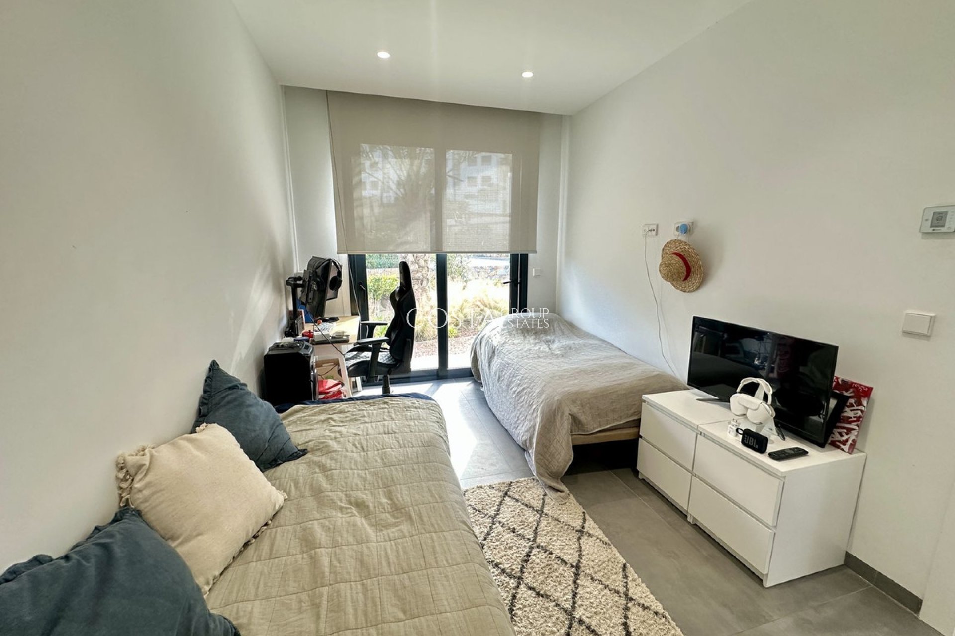 Resale - Villa -
Orihuela Costa - Las Colinas Golf