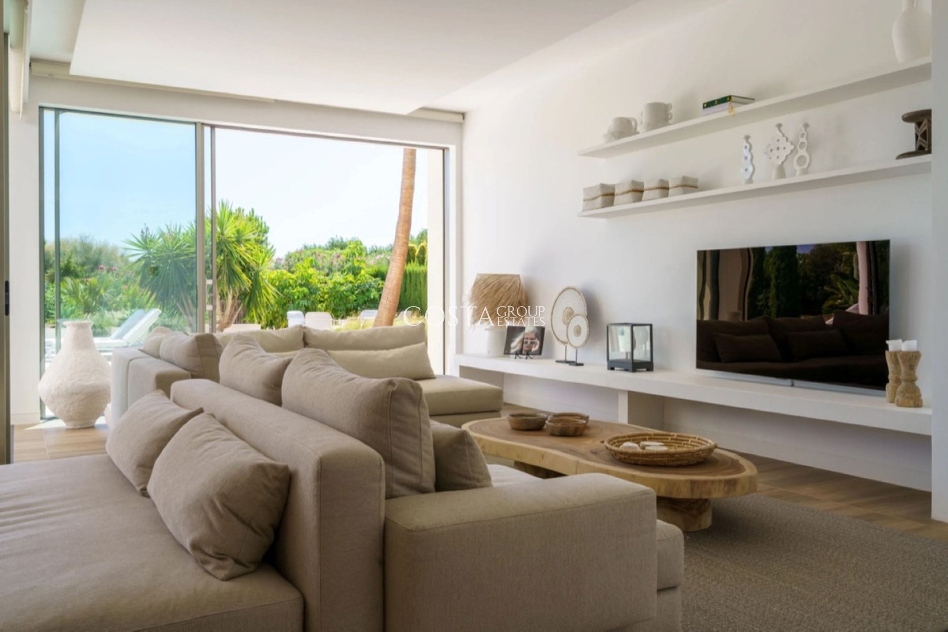 Resale - Villa -
Orihuela Costa - Las Colinas Golf