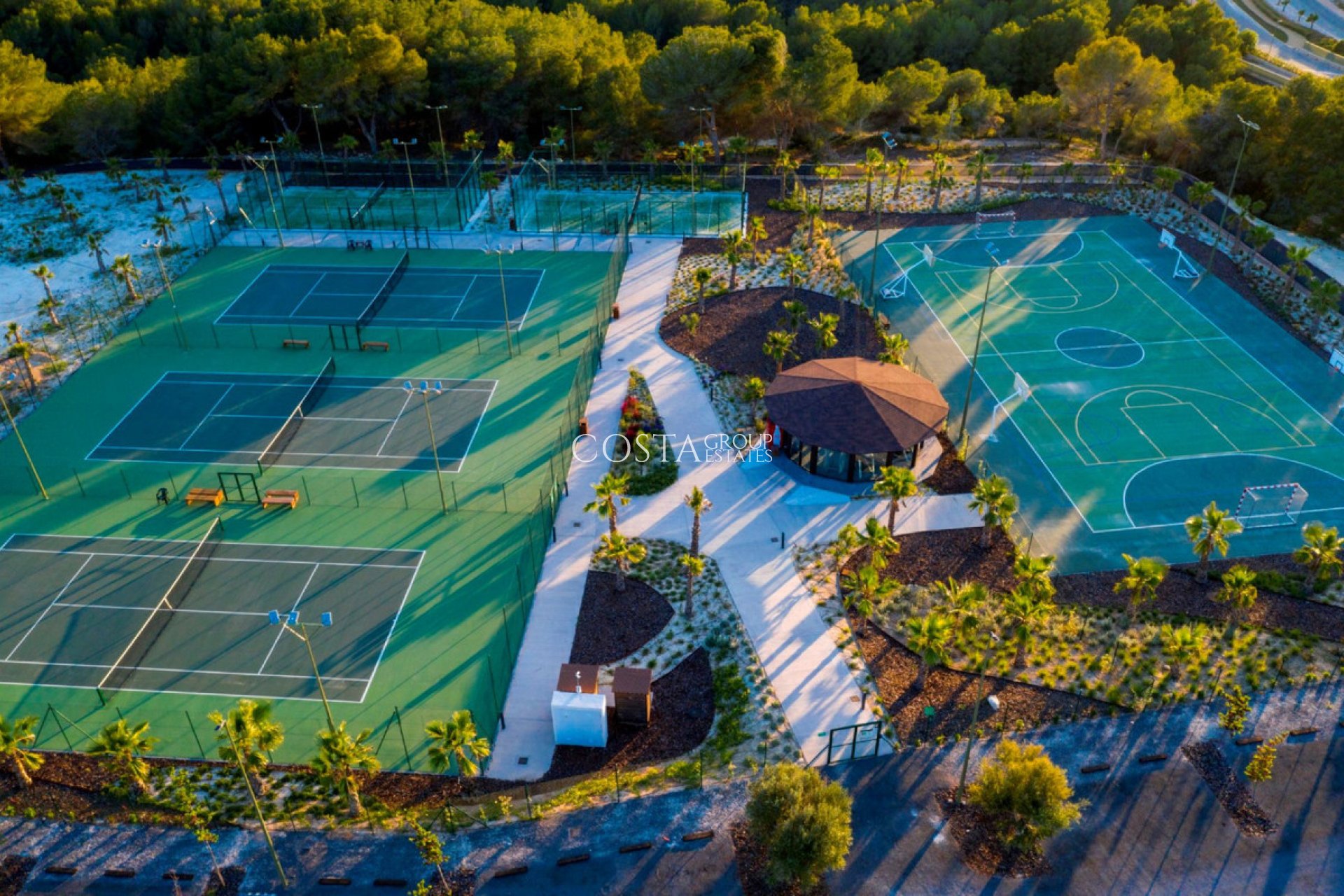 Resale - Villa -
Orihuela Costa - Las Colinas Golf