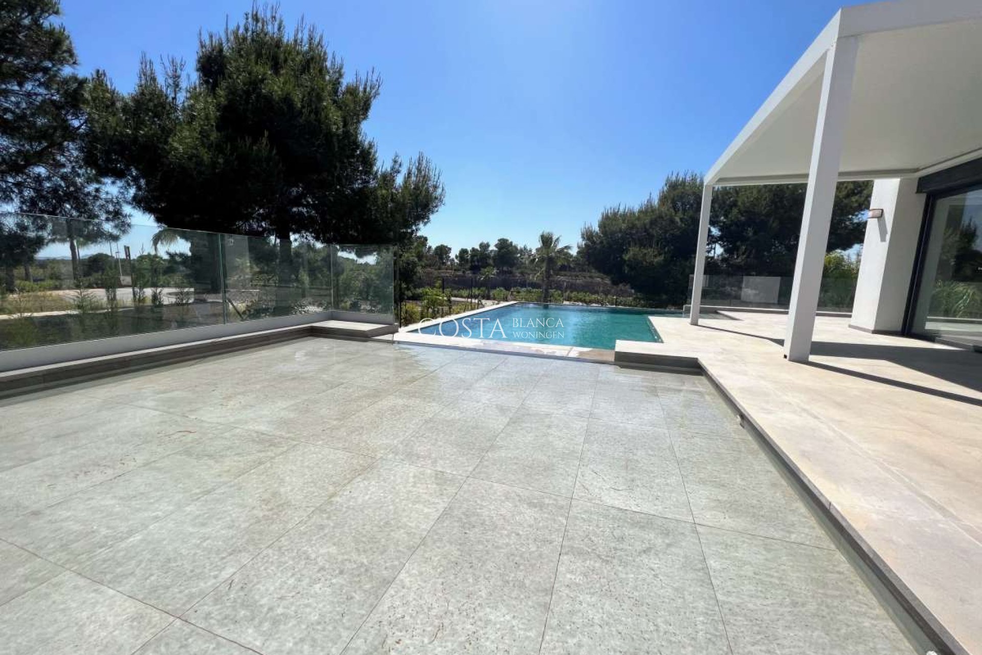 Resale - Villa -
Orihuela Costa - Las Colinas Golf