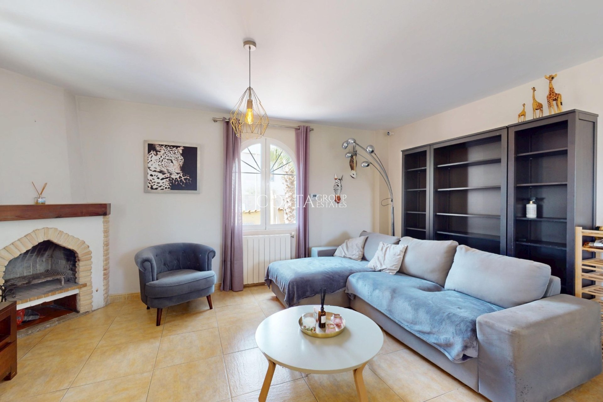 Resale - Villa -
Orihuela Costa - Las Filipinas
