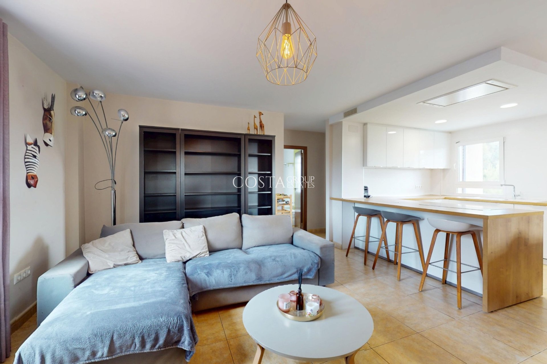 Resale - Villa -
Orihuela Costa - Las Filipinas