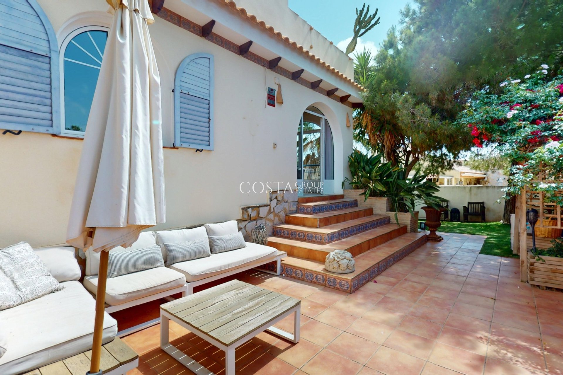 Resale - Villa -
Orihuela Costa - Las Filipinas