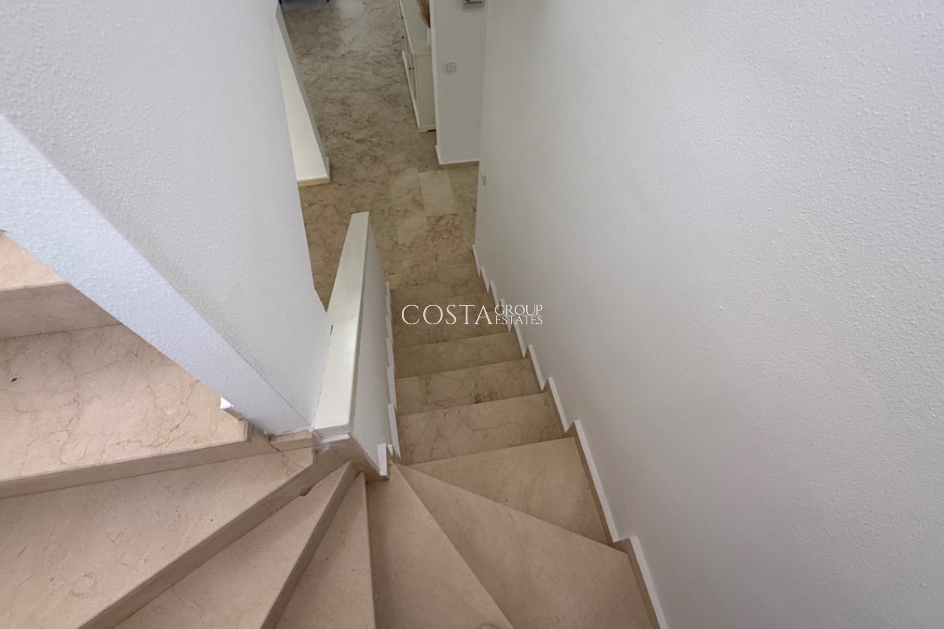 Resale - Villa -
Orihuela Costa - Las Ramblas Golf