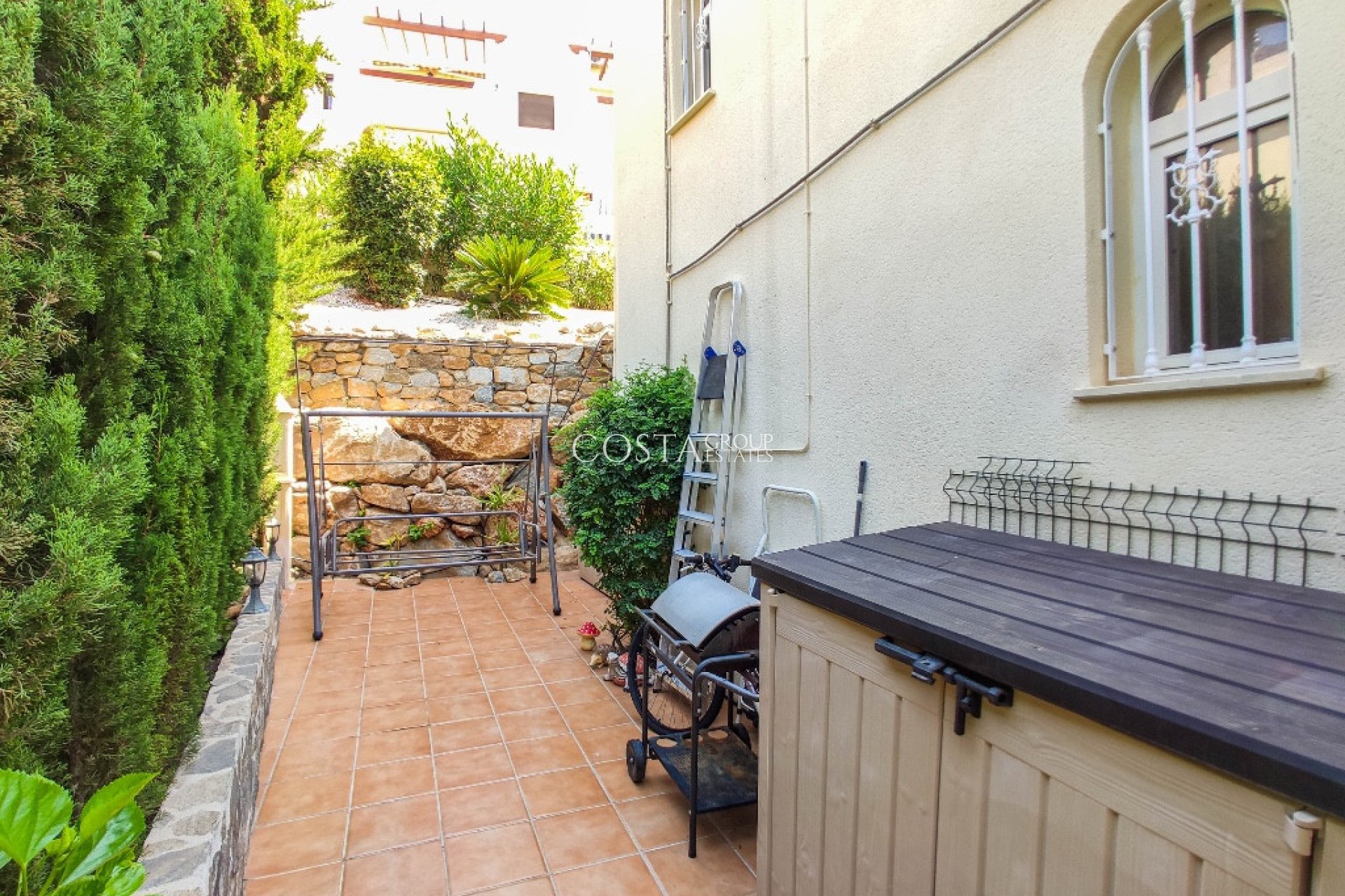 Resale - Villa -
Orihuela Costa - Las Ramblas Golf