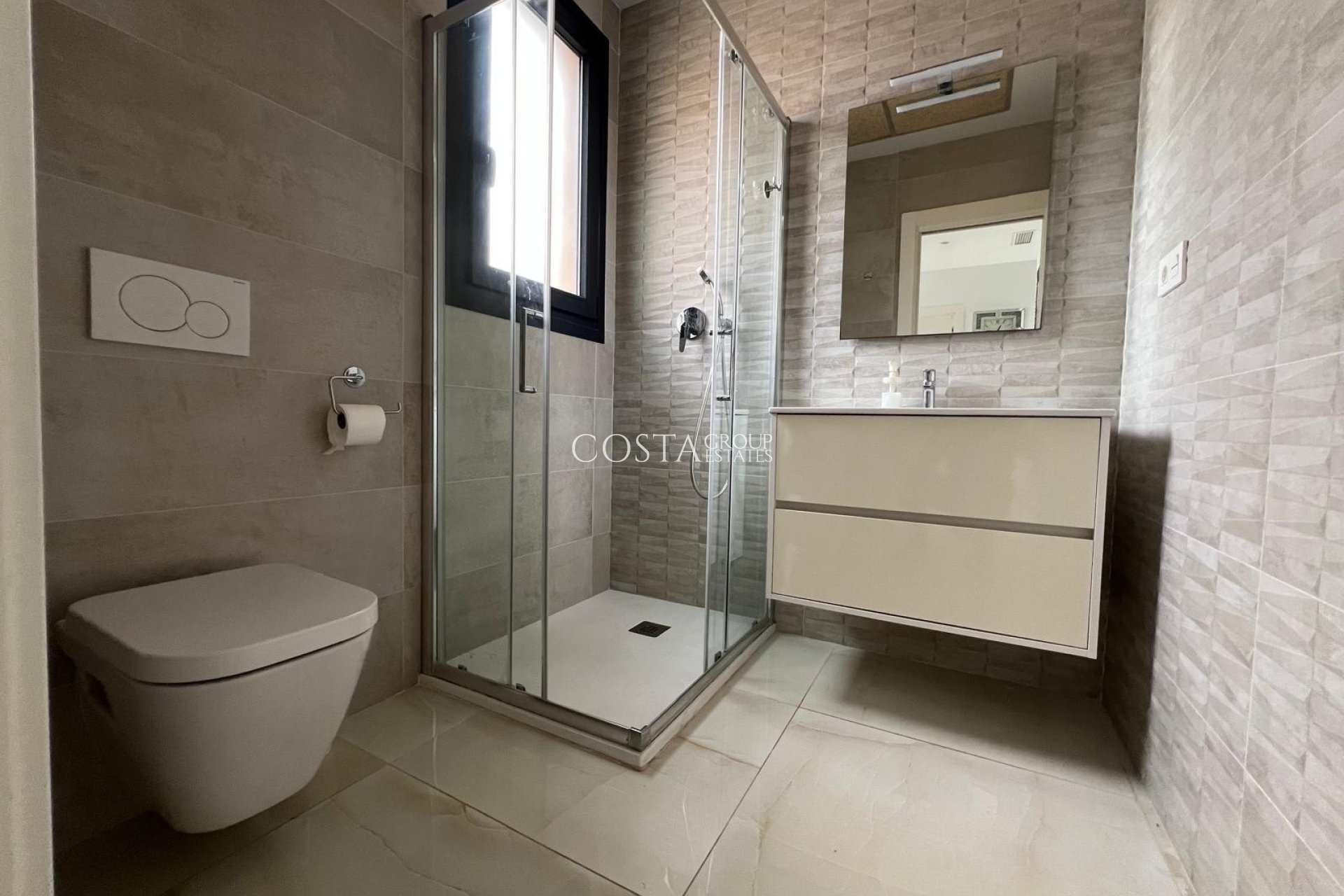 Resale - Villa -
Orihuela Costa - Lomas De Cabo Roig