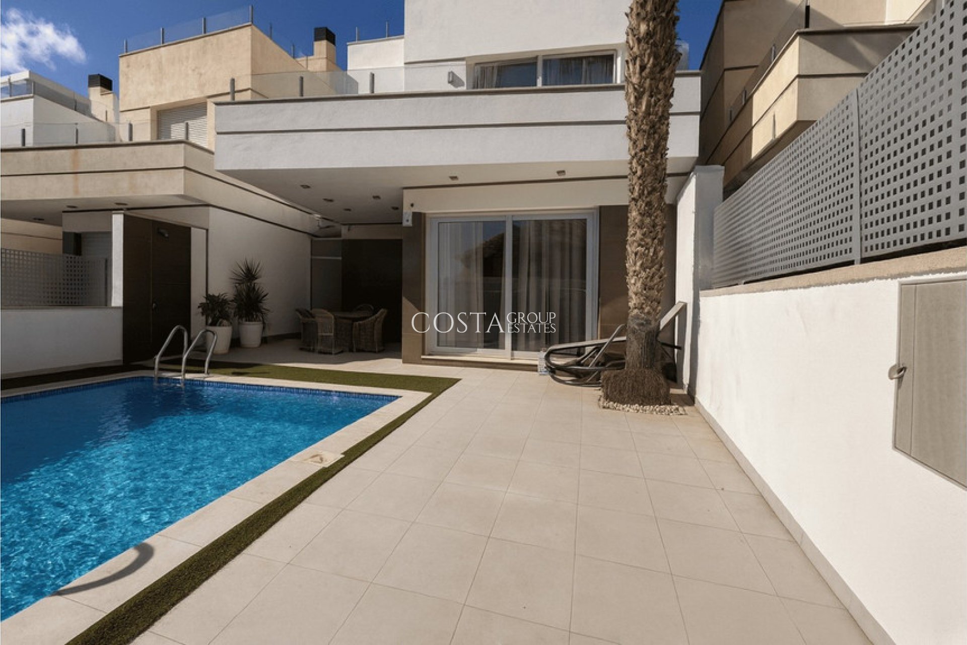 Resale - Villa -
Orihuela Costa - Lomas de Cabo Roig