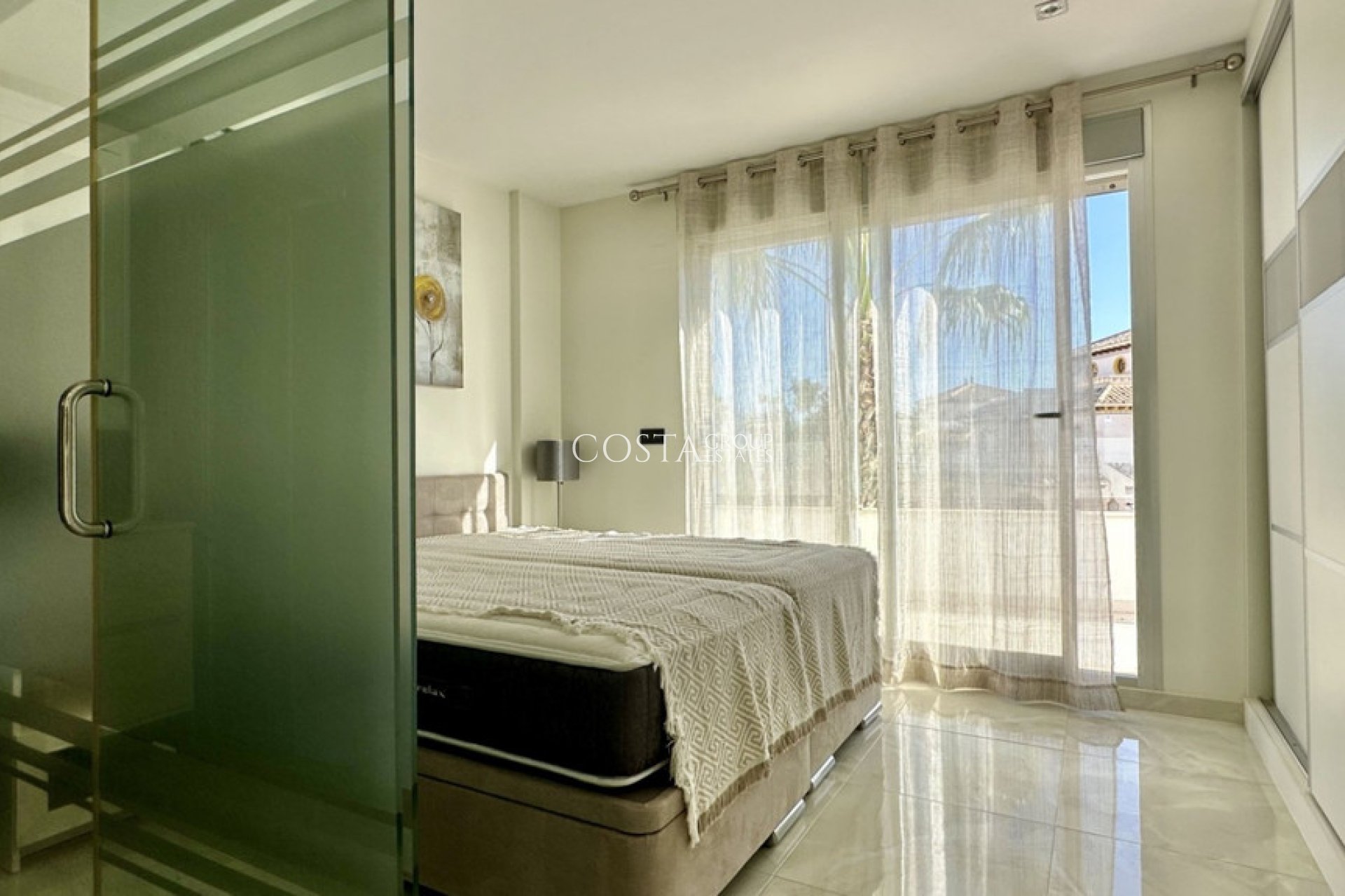 Resale - Villa -
Orihuela Costa - Lomas de Cabo Roig