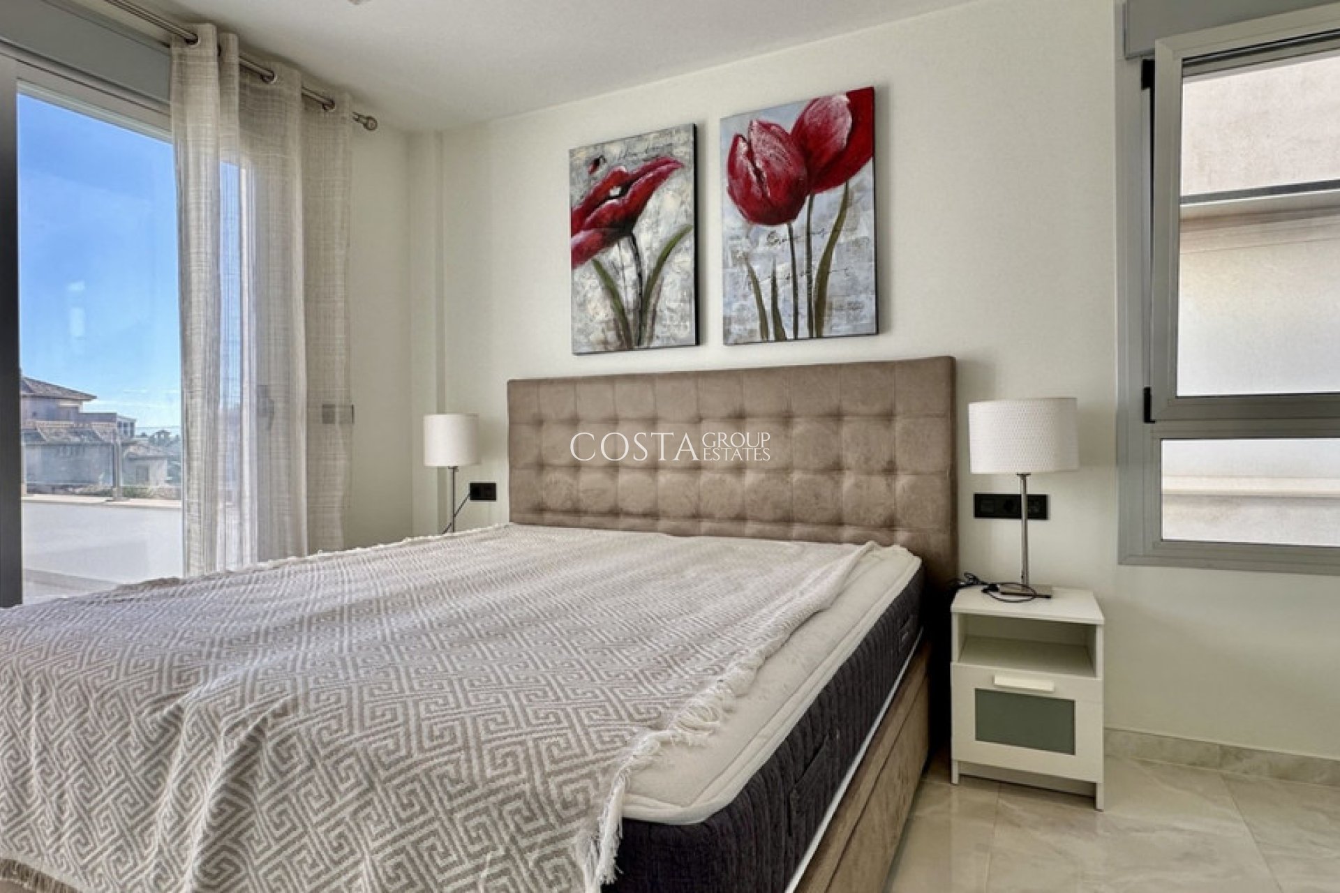 Resale - Villa -
Orihuela Costa - Lomas de Cabo Roig