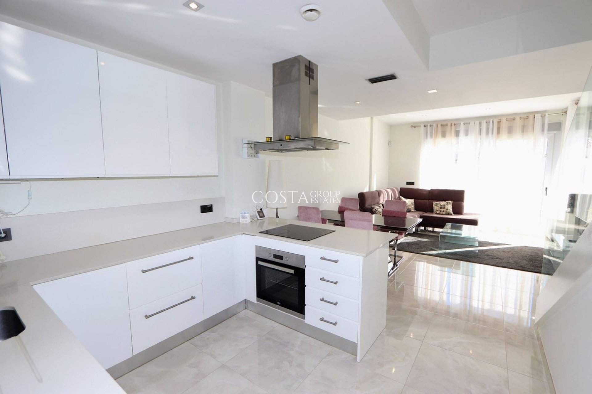 Resale - Villa -
Orihuela Costa - Lomas de Cabo Roig