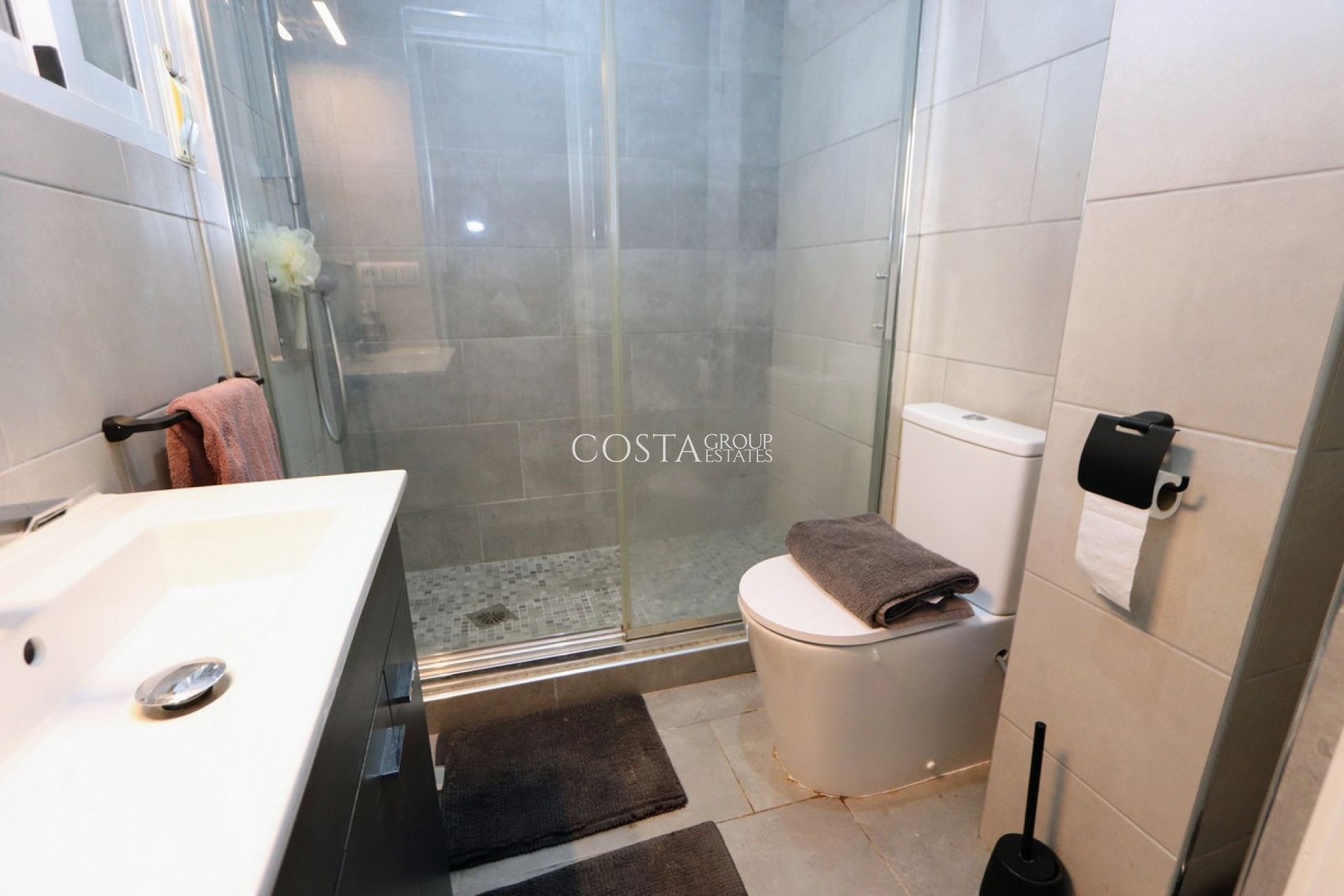 Resale - Villa -
Orihuela Costa - Lomas de Cabo Roig