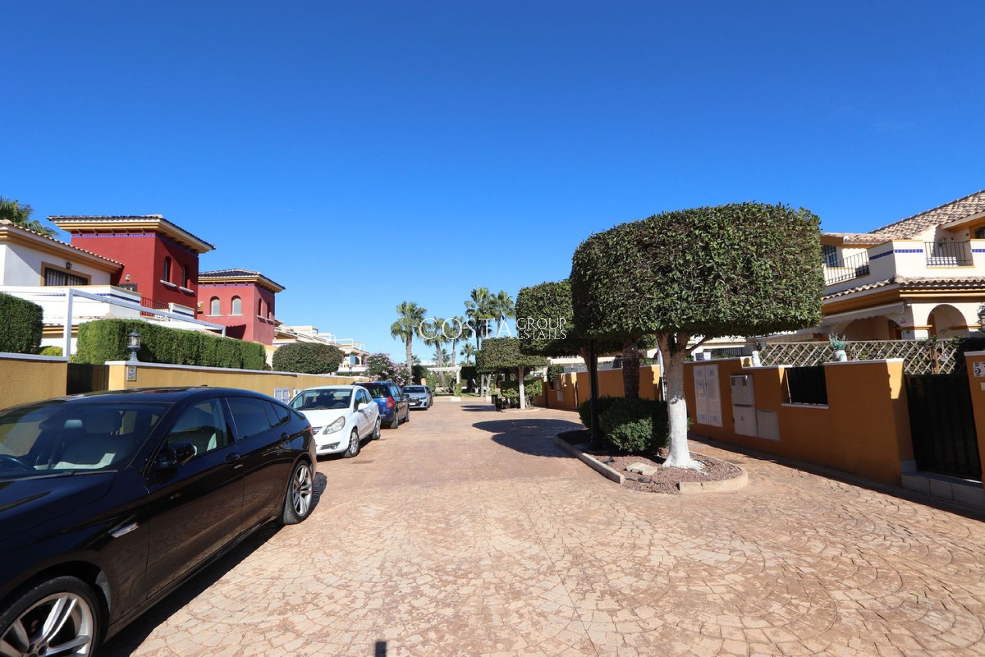 Resale - Villa -
Orihuela Costa - Lomas de Cabo Roig