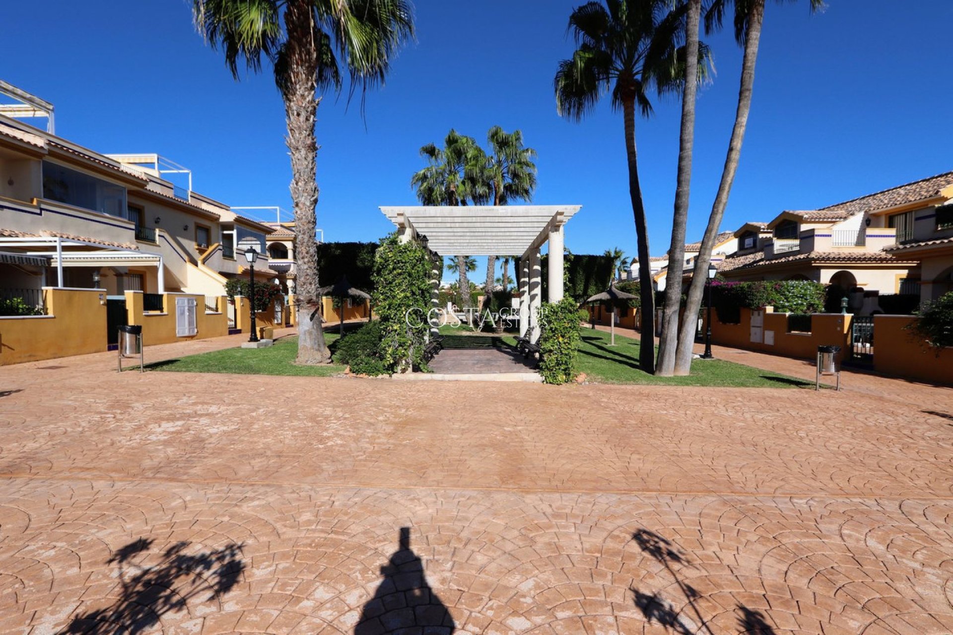 Resale - Villa -
Orihuela Costa - Lomas de Cabo Roig