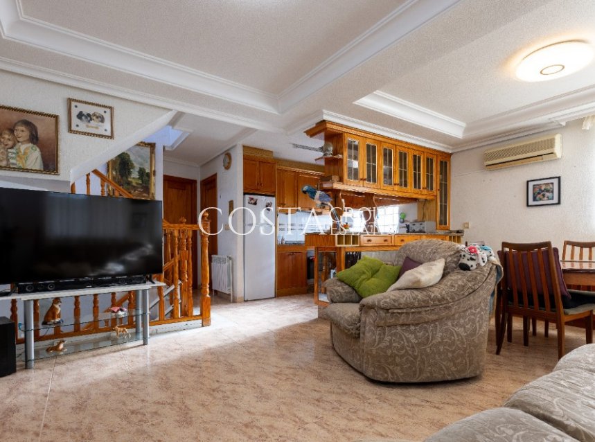 Resale - Villa -
Orihuela Costa - Los Altos