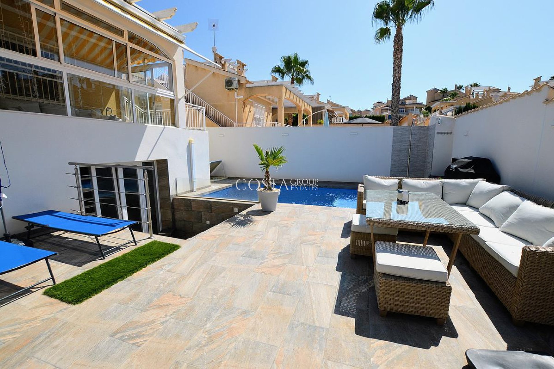 Resale - Villa -
Orihuela Costa - Los Altos
