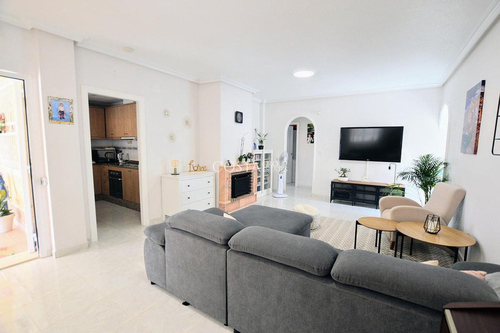 Resale - Villa -
Orihuela Costa - Los Altos