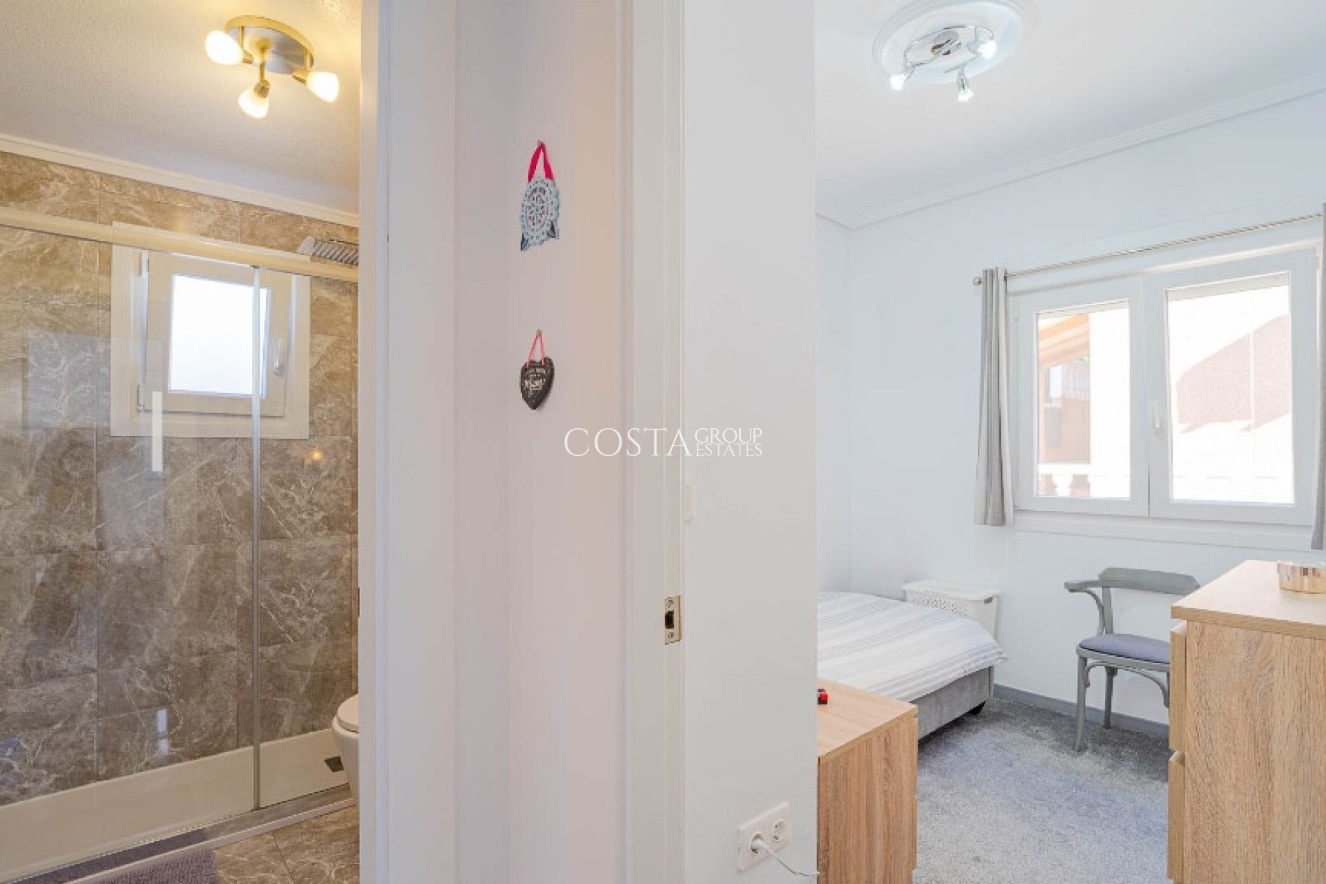 Resale - Villa -
Orihuela Costa - Los Altos