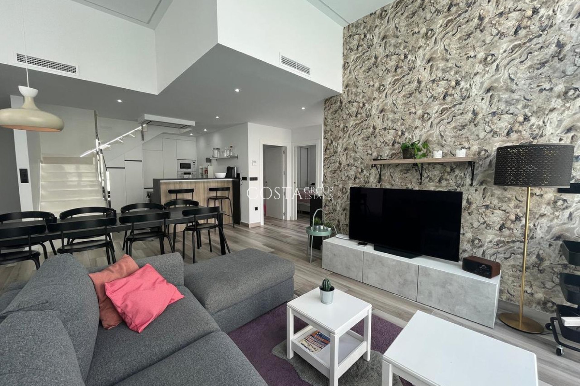 Resale - Villa -
Orihuela Costa - Los Balcones