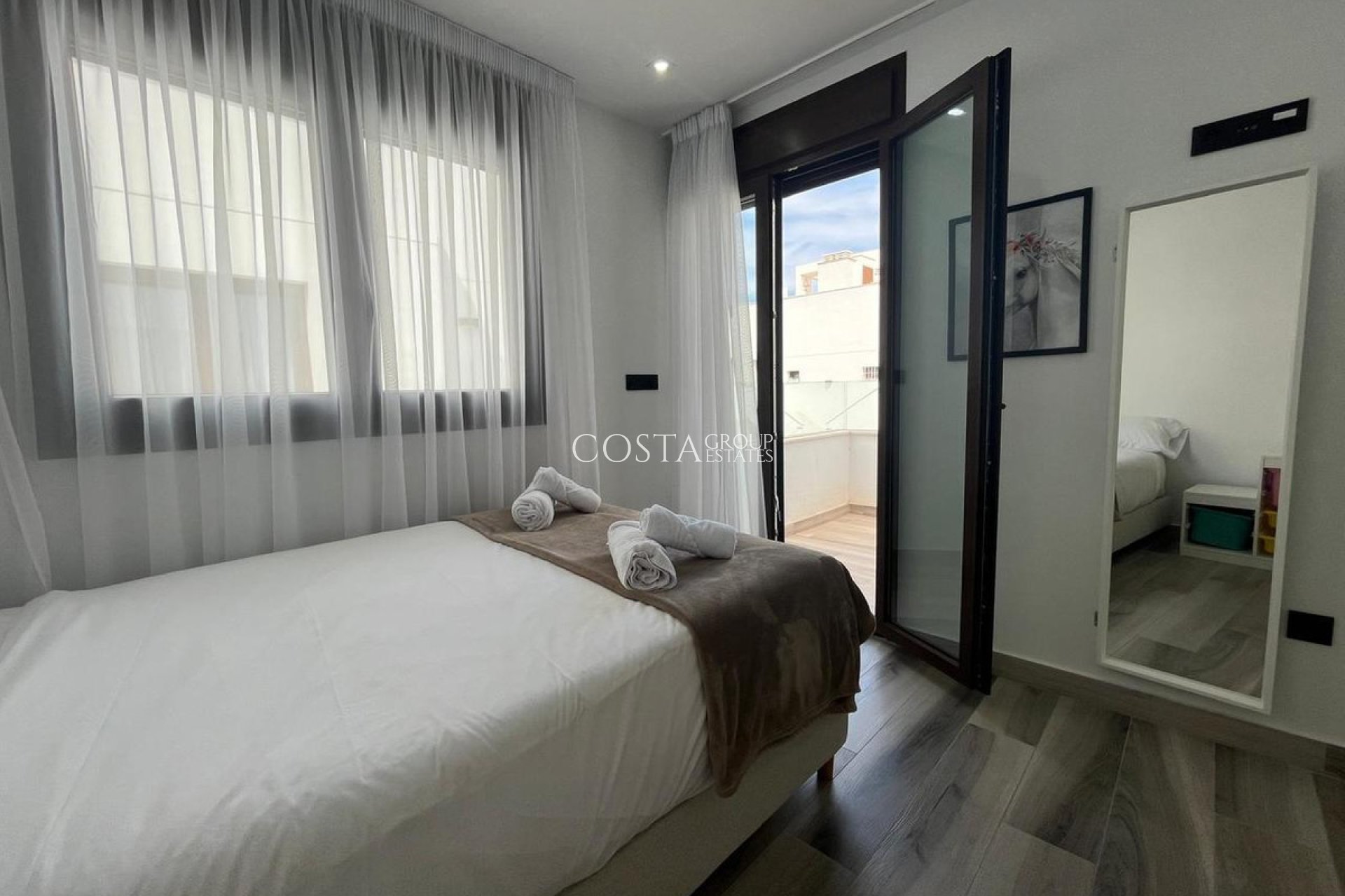 Resale - Villa -
Orihuela Costa - Los Balcones