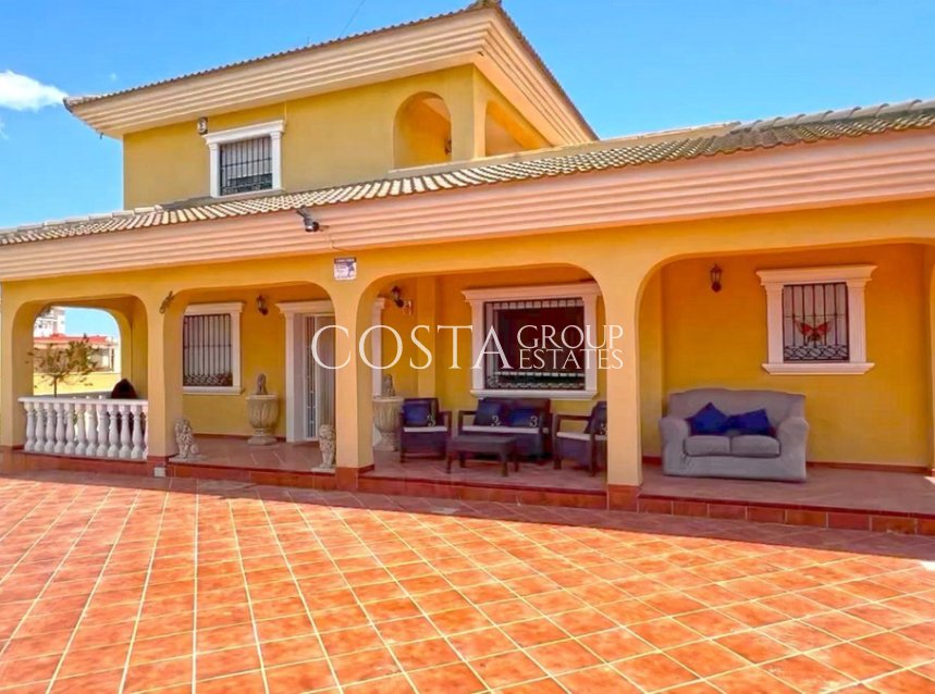 Resale - Villa -
Orihuela Costa - Los Balcones