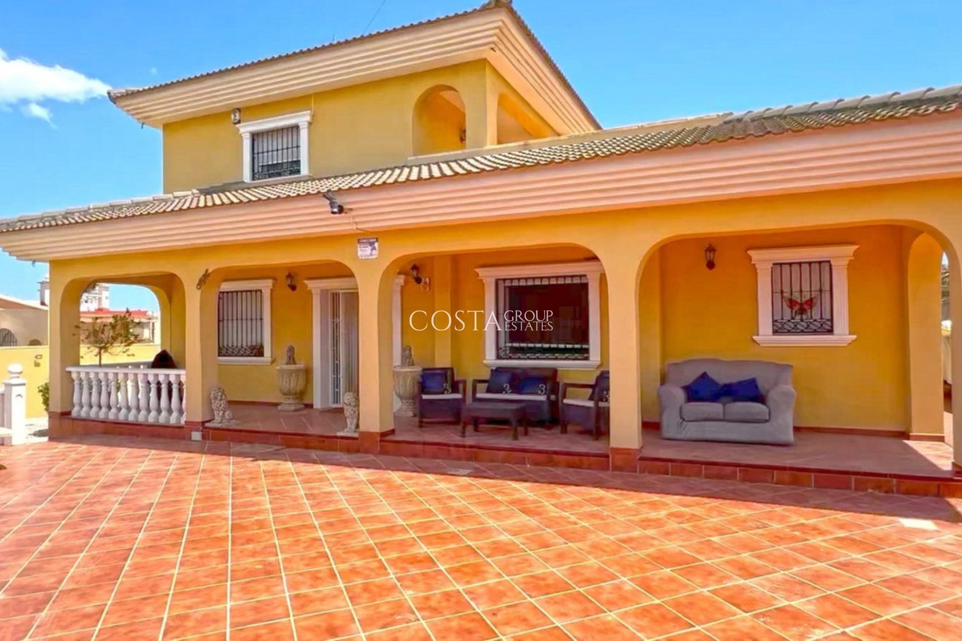 Resale - Villa -
Orihuela Costa - Los Balcones