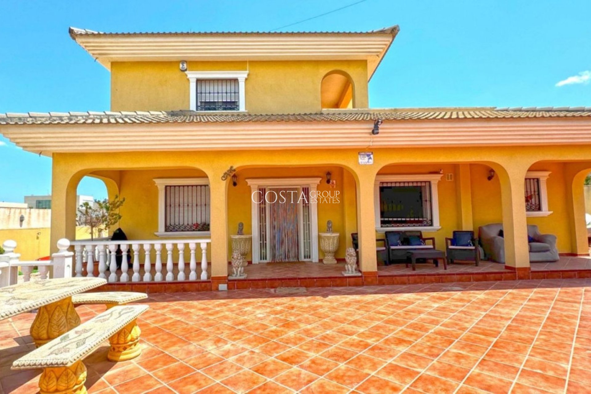 Resale - Villa -
Orihuela Costa - Los Balcones