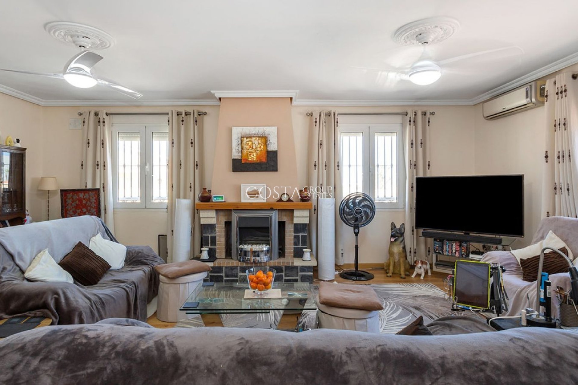 Resale - Villa -
Orihuela Costa - Los Balcones