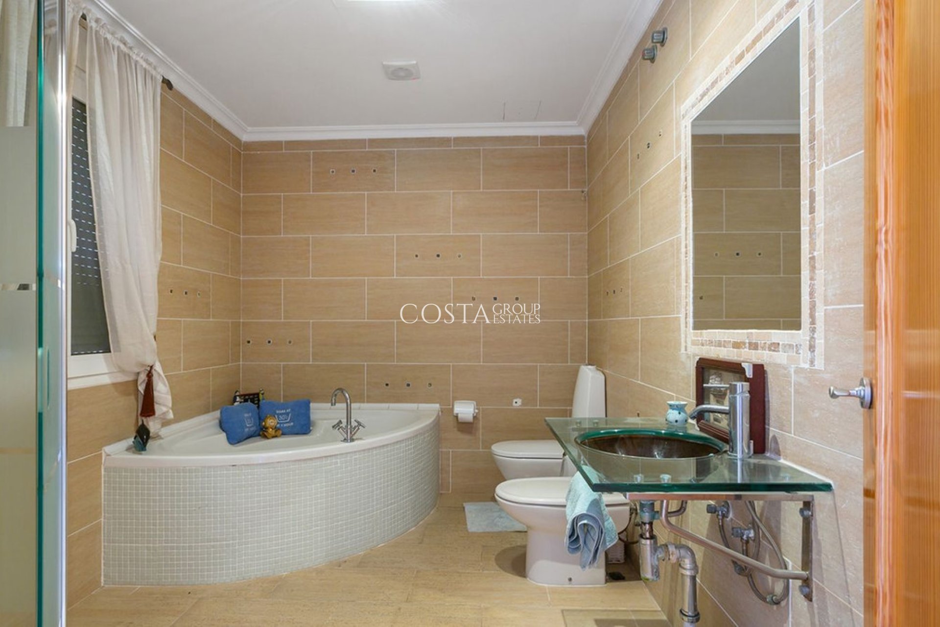 Resale - Villa -
Orihuela Costa - Los Balcones