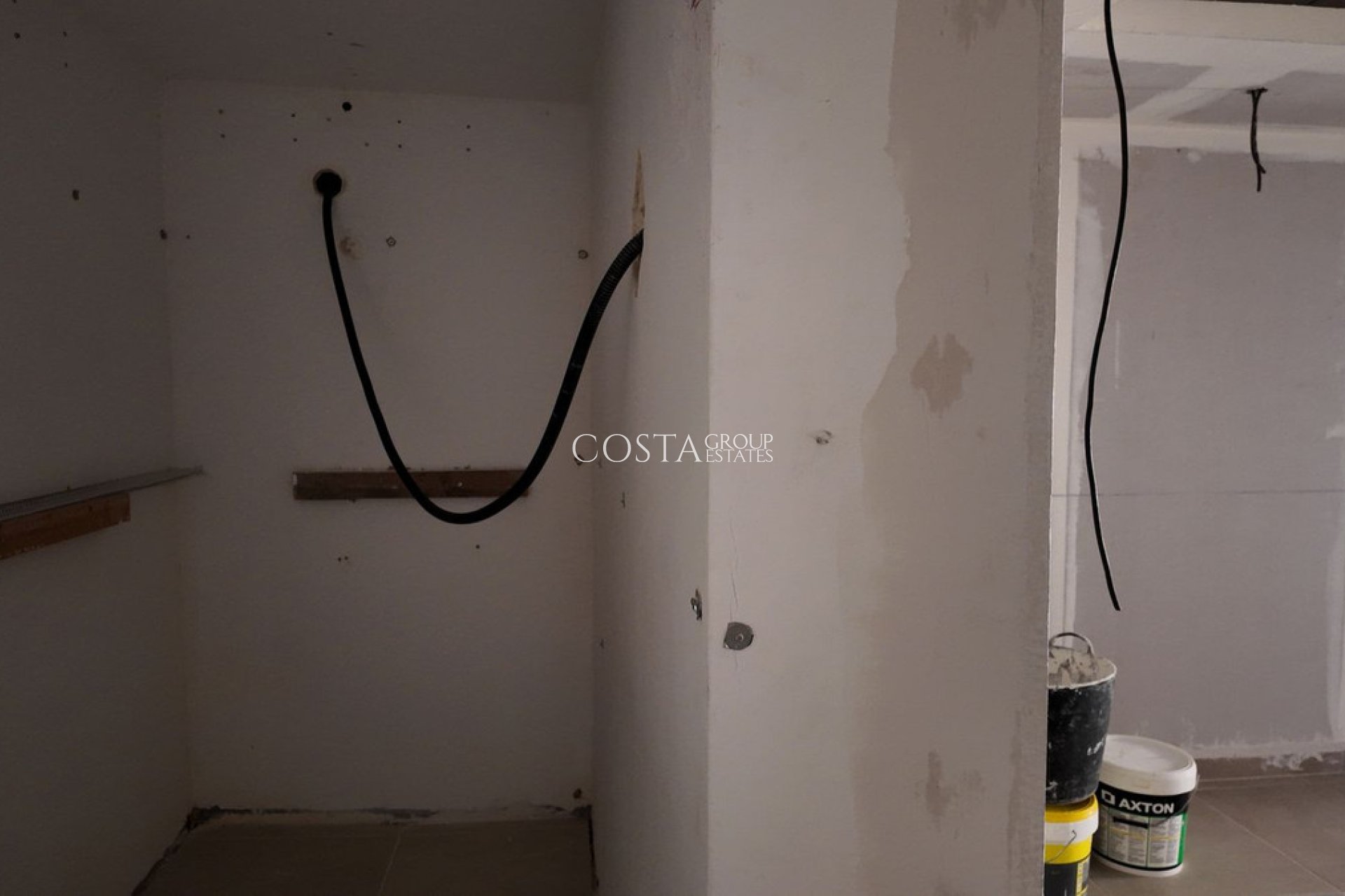 Resale - Villa -
Orihuela Costa - Los Balcones