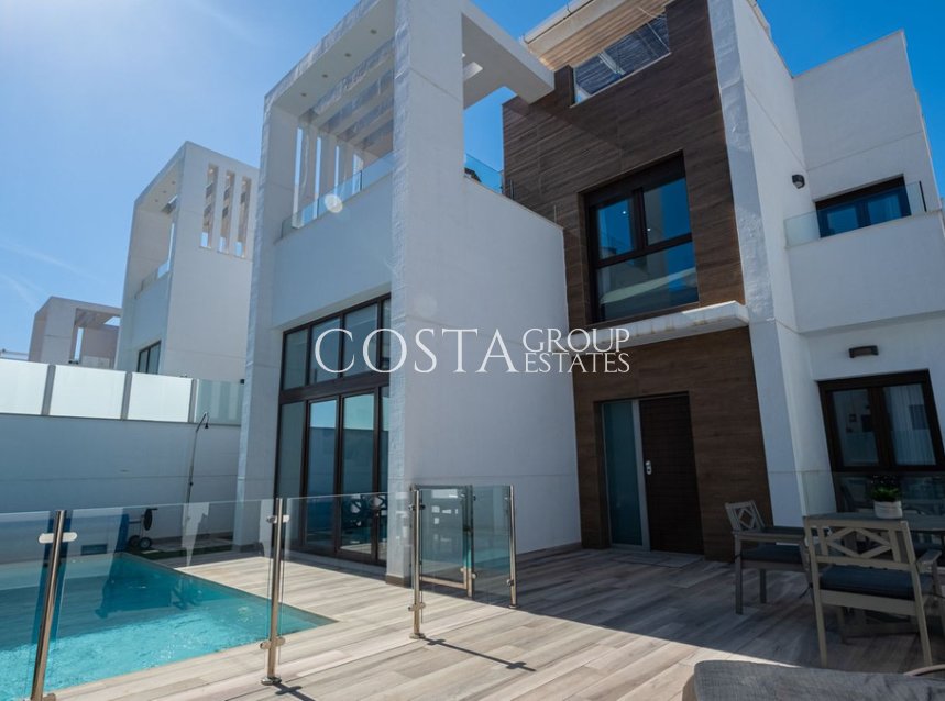 Resale - Villa -
Orihuela Costa - Los Balcones