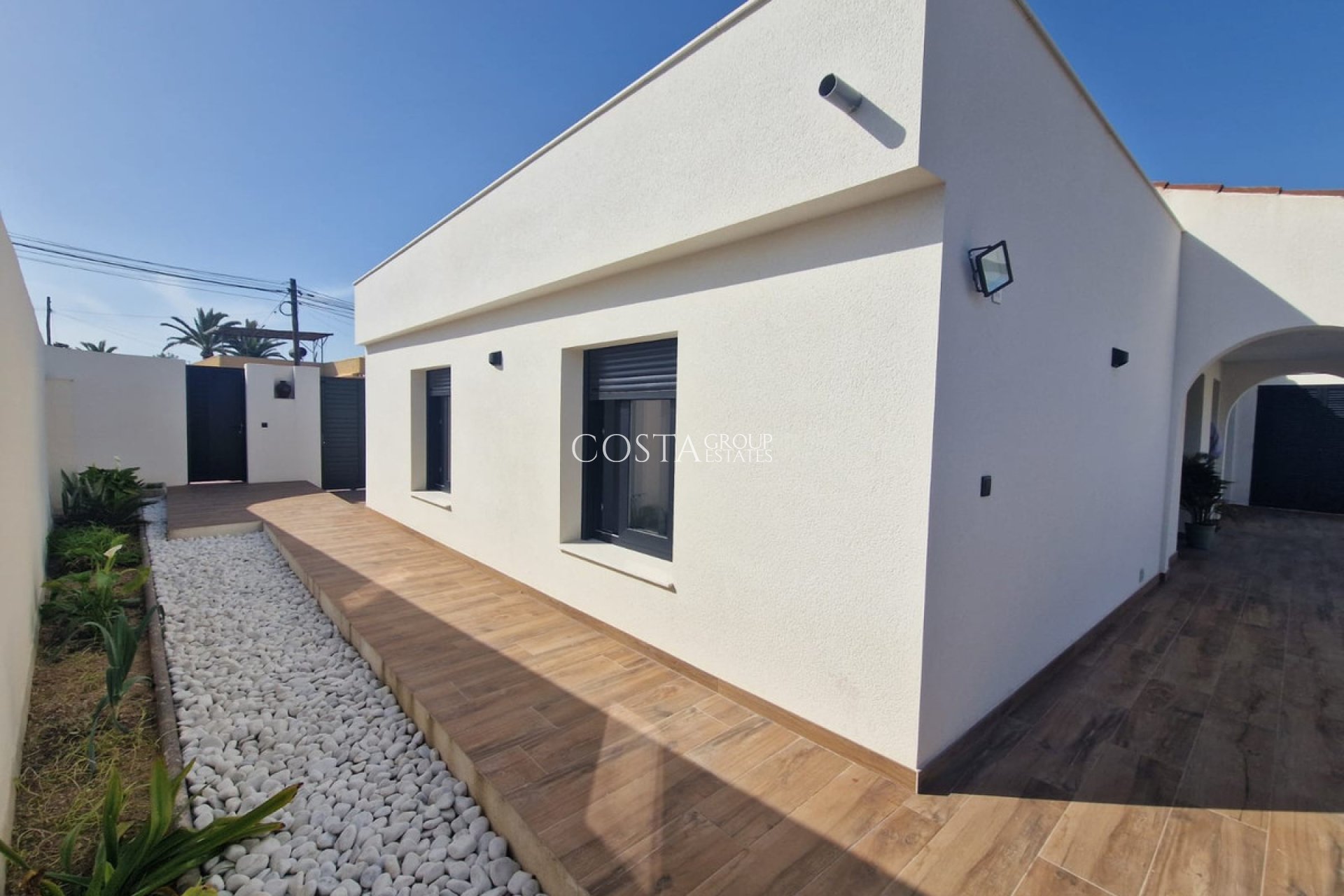 Resale - Villa -
Orihuela Costa - Los Balcones