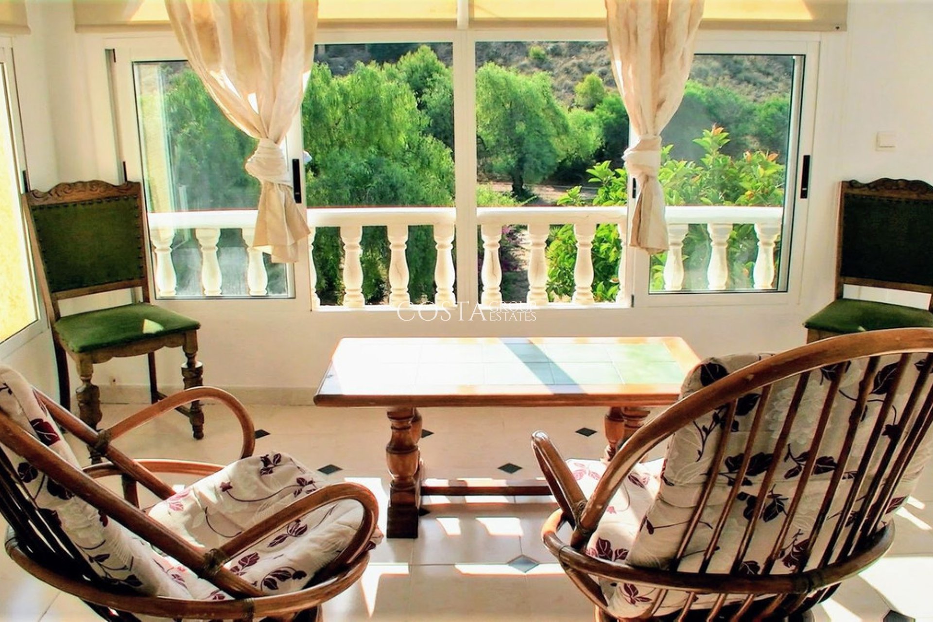 Resale - Villa -
Orihuela Costa - Los Balcones