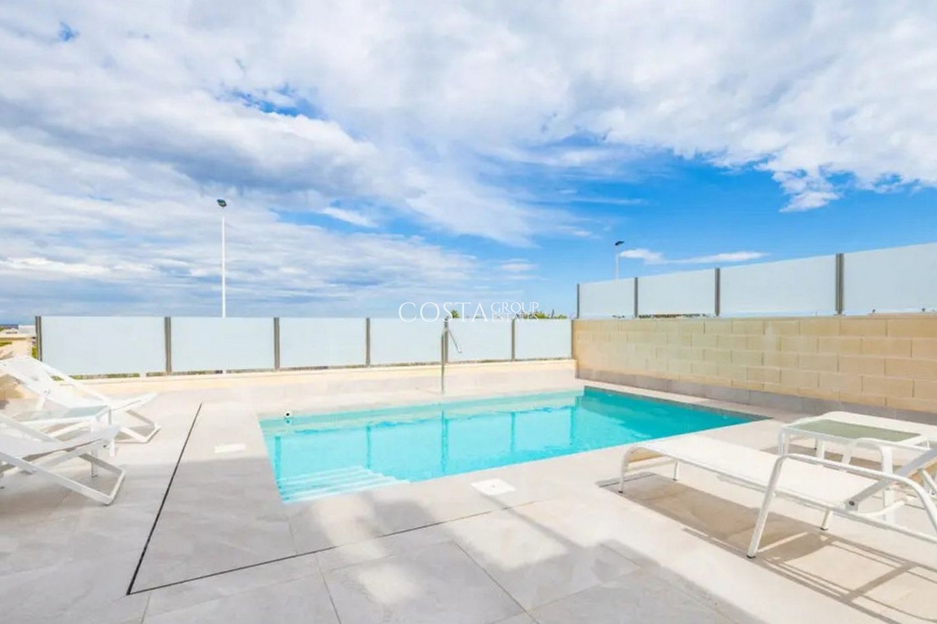 Resale - Villa -
Orihuela Costa - Los Balcones