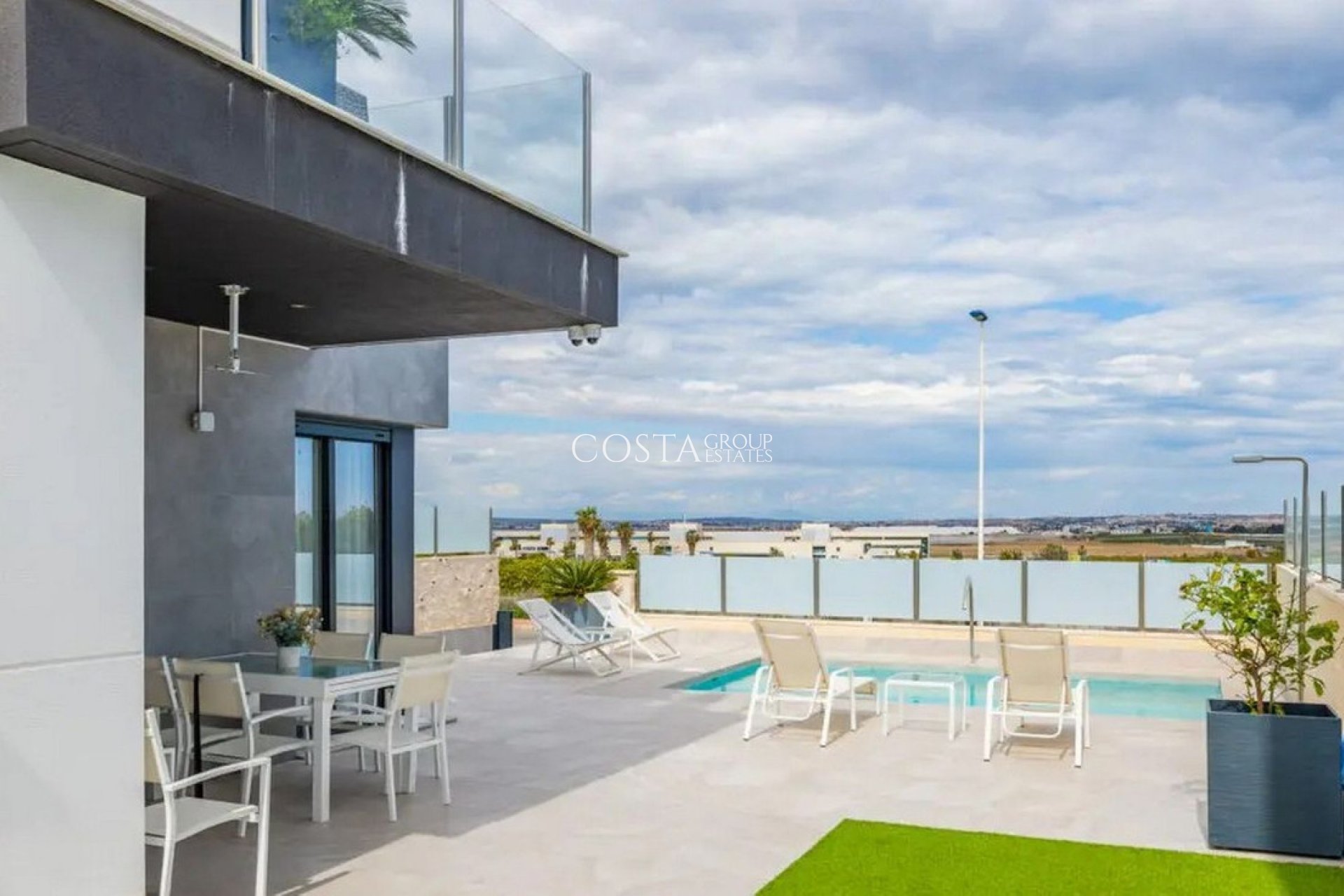 Resale - Villa -
Orihuela Costa - Los Balcones