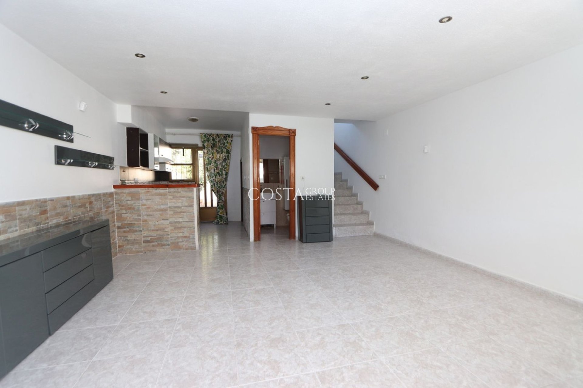 Resale - Villa -
Orihuela Costa - Los Balcones