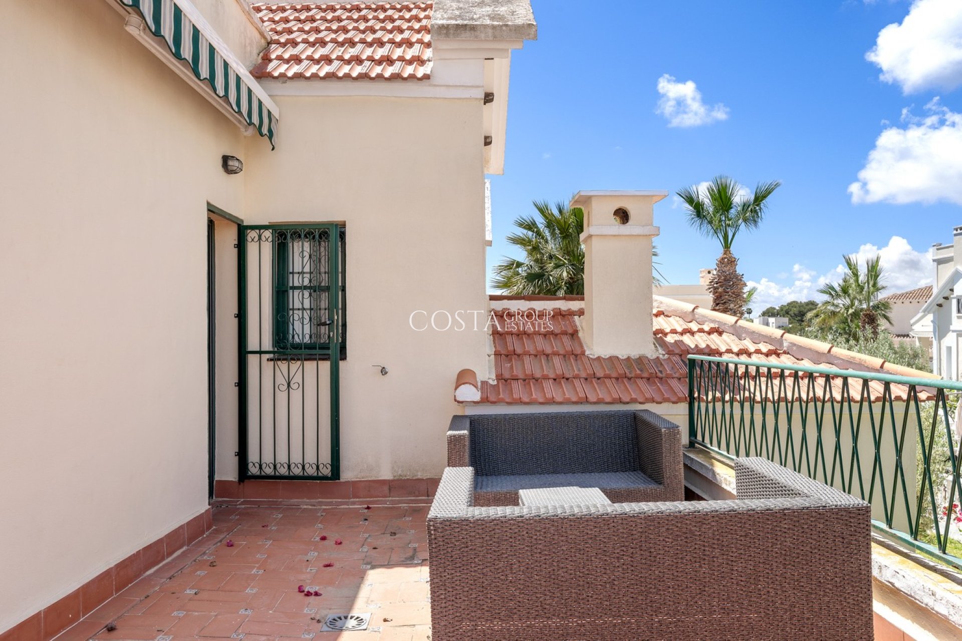 Resale - Villa -
Orihuela Costa - Los Dolses