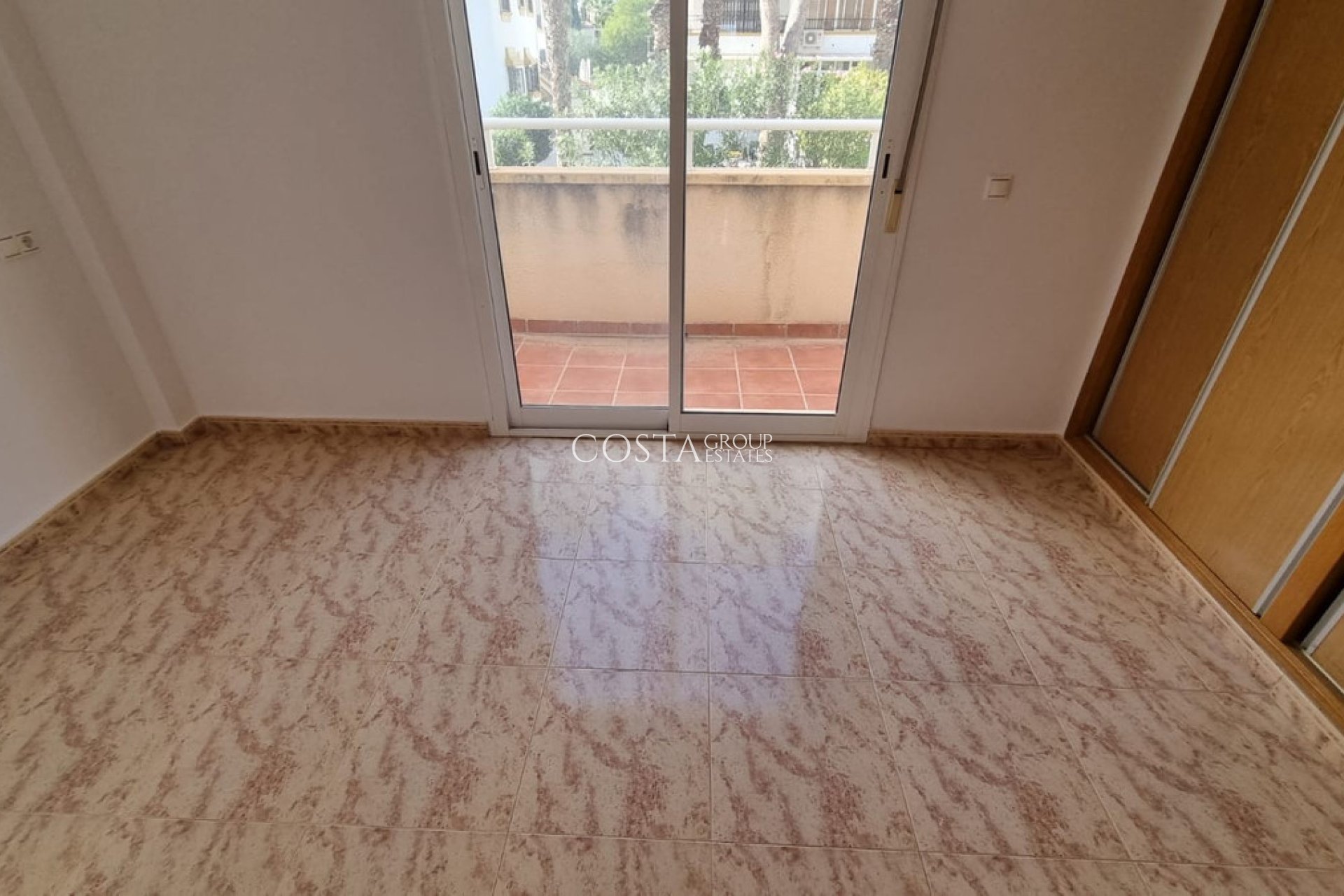 Resale - Villa -
Orihuela Costa - Los Dolses