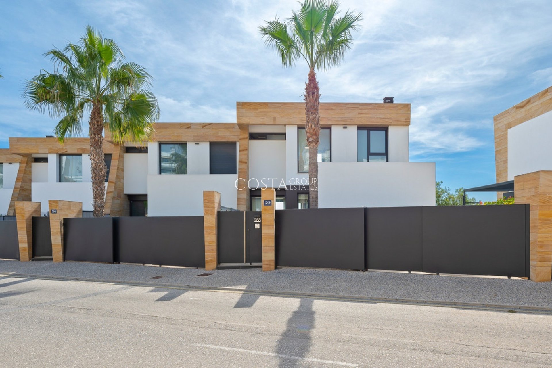 Resale - Villa -
Orihuela Costa - Los Dolses