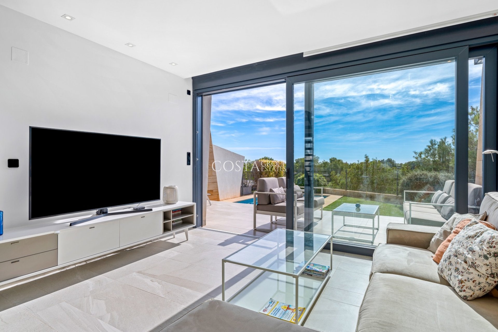 Resale - Villa -
Orihuela Costa - Los Dolses