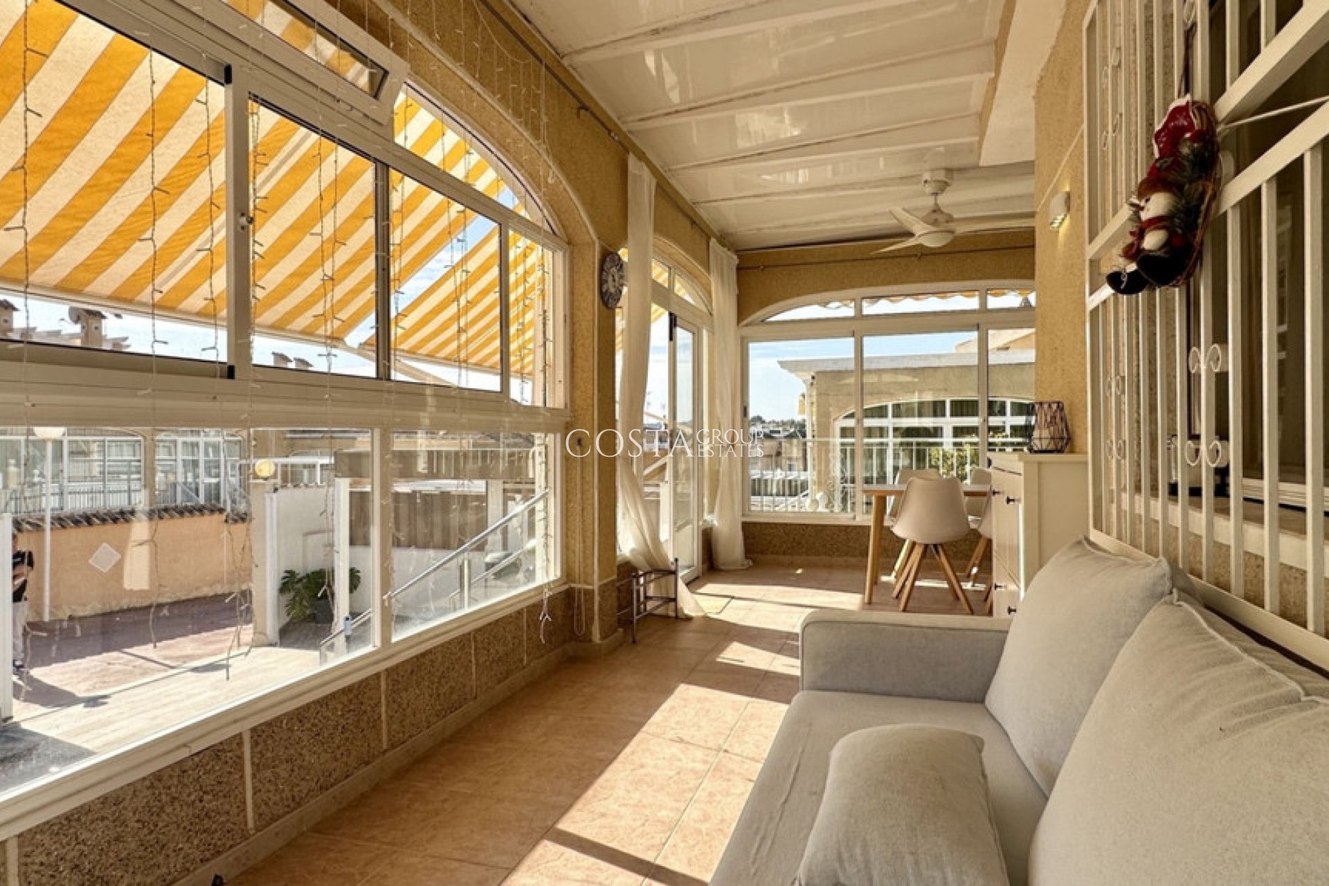 Resale - Villa -
Orihuela Costa - Los Dolses