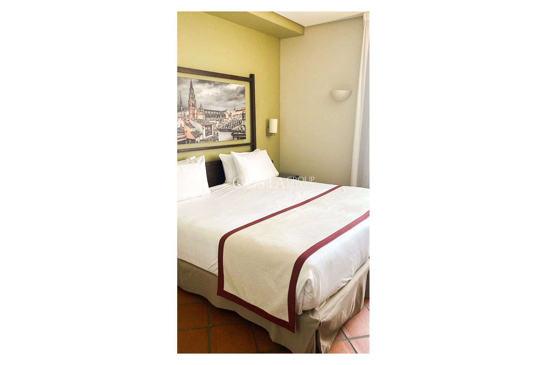 Resale - Villa -
Orihuela Costa - Mil Palmeras